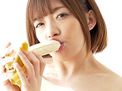 フェチ：大人気女優 麻里梨夏チャンの極上舌ベロでバナナ舐め！