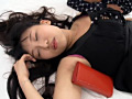 酔って熟睡する韓国美女の無防備パンチラを見たら…