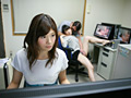 AV会社でモザイク処理のアルバイトをする女たち豪華版2 サンプル画像0007