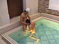 男達の妄想〜卑猥な水泳教室〜プールで水中SEX！！のサンプル画像10