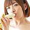 大人気女優 麻里梨夏チャンの極上舌ベロでバナナ舐め！