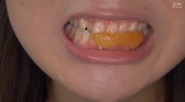 口内フェチシリーズ作品: 桃井杏南ちゃんの激レアの銀歯・のどちんこ・咀嚼動画！