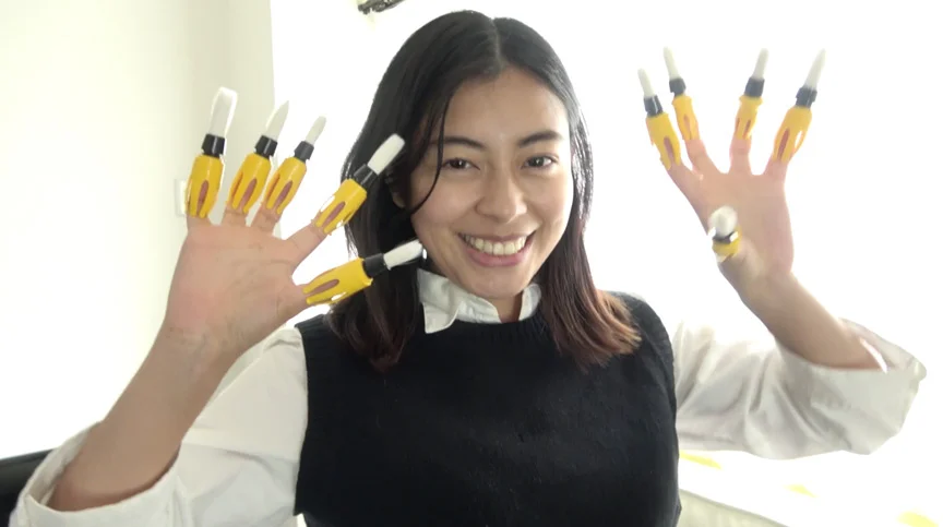 EmilyチャンのはじめてのM男くすぐりプレイ