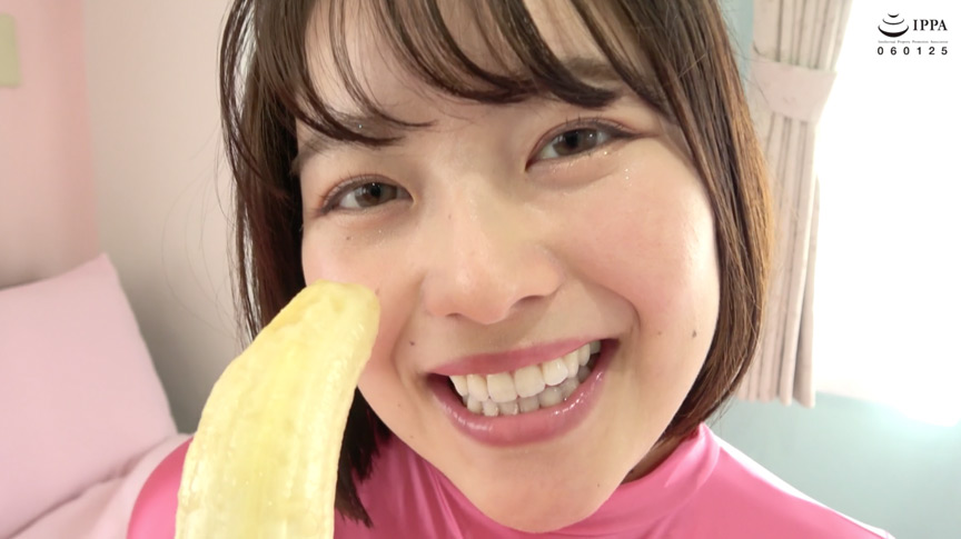 宮沢ちはるチャンの全身タイツでグラビア＆バナナ舐め 画像5