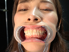 【エロ動画】憧れのお姉様の口内歯をバッチリ観察しました！のシコれるエロ画像