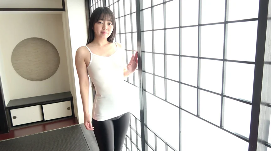 美女の卑猥な立ち電マオナニー