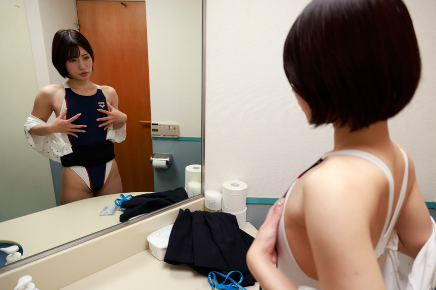 いつも競泳水着を着て興奮しています 水着を着て働くOL 画像6