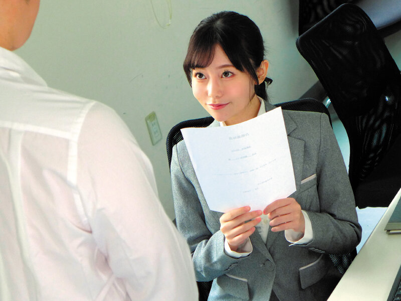 学校をクビになった女教師と5年ぶりに再会 秋元さちか | コアマニアエロ動画DB