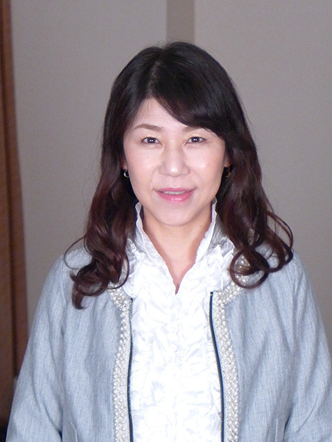 同窓会で狙われた大阪の六十路妻 京都の清純妻 | DUGAエロ動画データベース