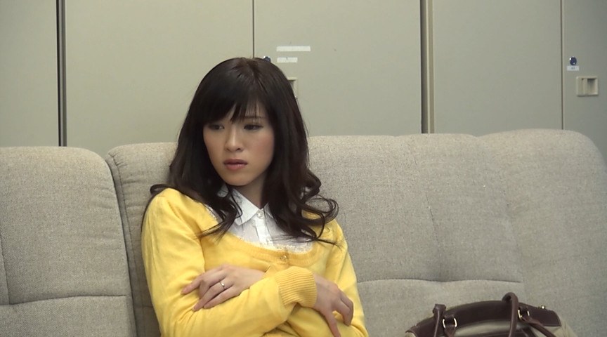【bigmorkal-0964】知らずに媚○を飲まされて悶々としてしまった若妻たちの見所画像20