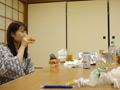 旅館に泊まりにきたママ友に32連続発射！無防備な姿に即勃起！人妻たちは欲求不満！？セックスレスなマ◯コイキ狂いの5時間