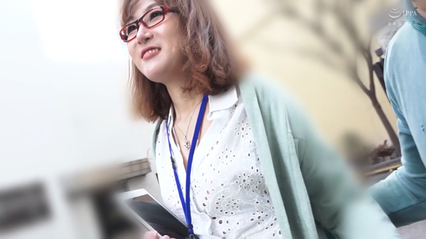 韓国メガネ地味子 ハメ倒しツアー3日目 画像1