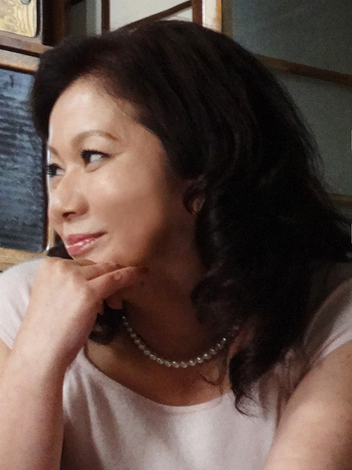 千鶴（55歳）豊満な母