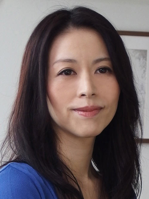 綾子（44歳） スレンダーな義母