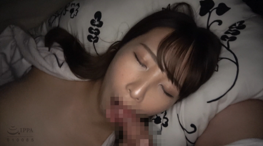 寝静まる美人巨乳の姉を○○する弟 めぐ 画像5