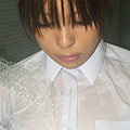 濡れる窮屈な制服