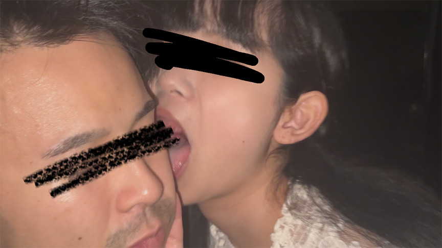 No.08 人目を気にせず座り込みんで舐め時々噛みつき。 画像16