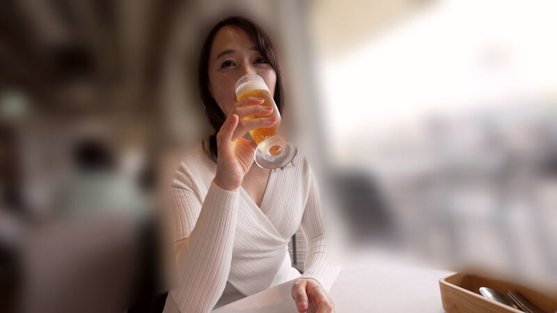性欲絶倫の男とホテルに一日缶詰デート 安野由美 画像3