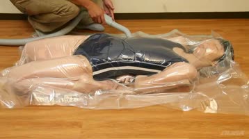 人間真空パック(ココアソフト)シリーズ作品: 人間真空パック 水着編