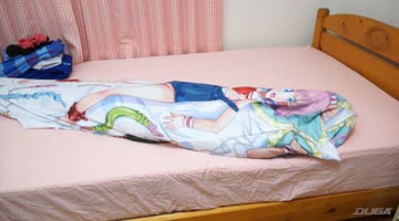 盛岡れみ出演作品: 抱き枕に女子が入っているなんてありえない。 盛岡れみ