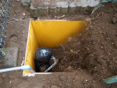 【SM動画】Buried-alive–First-part-