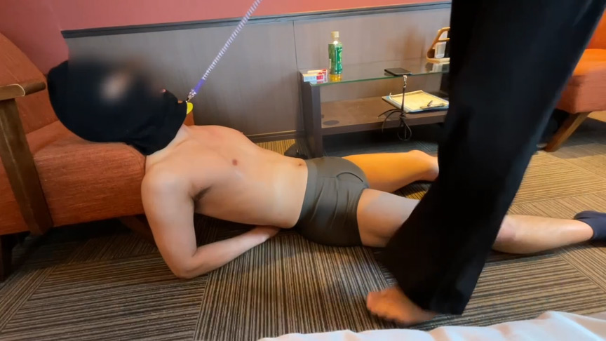 スイミングインストラクターはるひ様のじっくりM男観察 4枚目