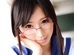 【エロ動画】眼鏡×女子 ぱいぱん ゆうきかわいくて萌えるエロ画像