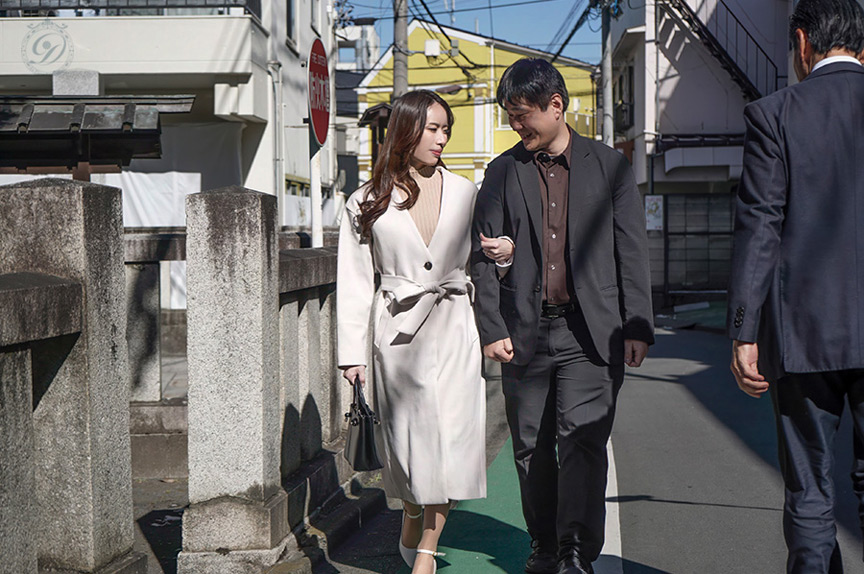 私は夫の上司に中出しされています―。 桜坂ふうか 画像1