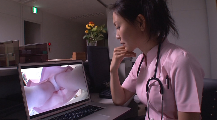 看護師のスカートのパンチラビデオをオカズにセンズリ1のサンプル画像