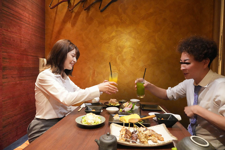 路上キスで火がついた人妻上司は浮気欲が止まらない 画像13