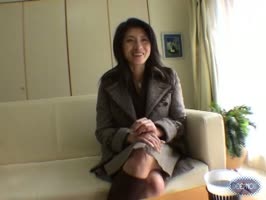 素人妻の飢えた性欲シリーズ作品: 素人妻の飢えた性欲 みづえ