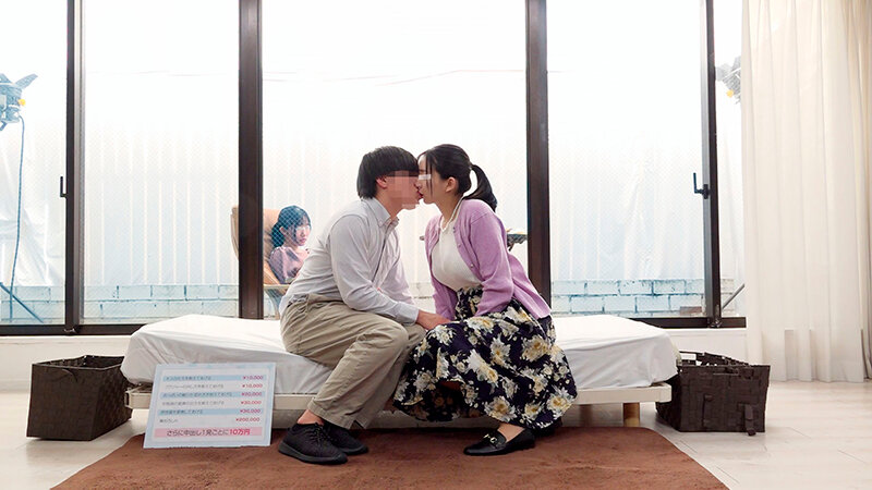 巨乳母が童貞卒業できない娘の彼氏を優しく筆おろし！ 画像2