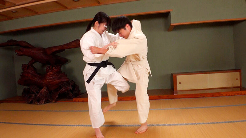 格闘技女子大生vsセクハラ○○○魔 画像1