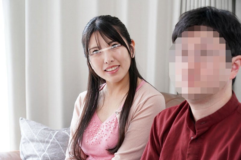 夫自慢の美人すぎる清楚妻へ初めての大量顔面ぶっかけ！ 画像1