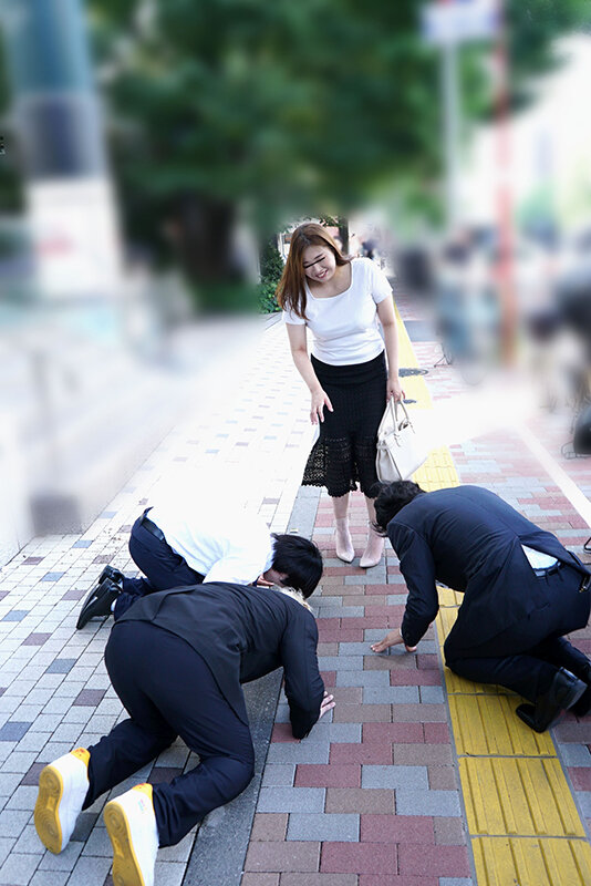 追跡 土下座ナンパ 絶叫 人妻ゴロシ 5 画像1