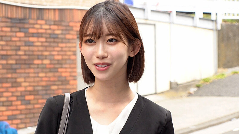 賞金100万円を懸けてイキ我慢ゲームに挑戦した美人秘書 画像1