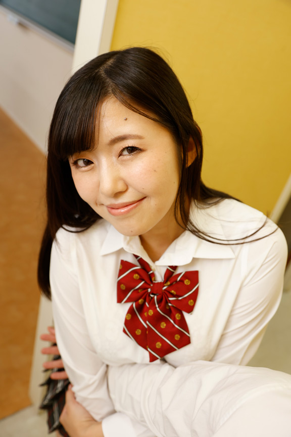 抱き心地よさそうなあの子からまさかの告白！ 菊池まや 画像1