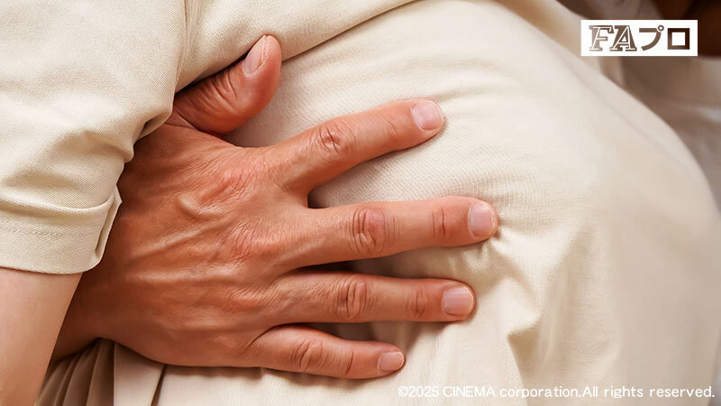 狙われたおっぱい 幼馴染の彼女は○●れる… 白雪美月 画像4
