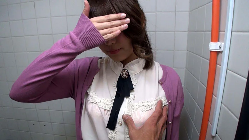 個撮）ムッチリお嬢様「ジュボジュボ」音出し従順フェラ