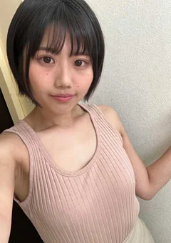 個撮）フェラ技二刀流！ショートカット彼女【口内発射】