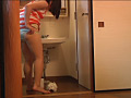 【ハプニング映像】トイレに間に合わずにウ○コ出ちゃった02 2名収録のサンプル画像5