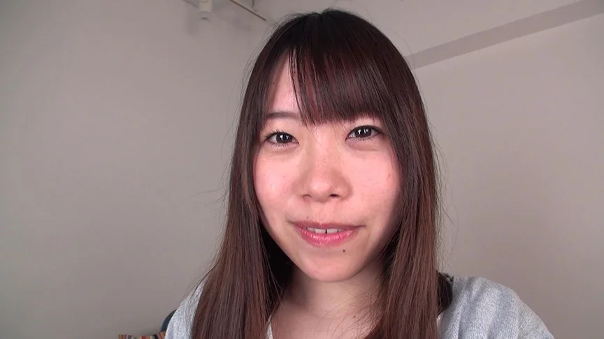 素人娘かえでちゃん 舌・口内自撮り＆主観口臭嗅がせ