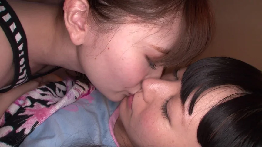 変態お姉ちゃんの妹溺愛唾液ドロドロ顔面舐めレズ