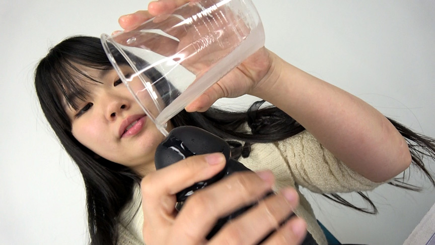素人娘かなこちゃんのベロ観察・ベロ唾液フェチズム 画像8