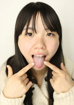 素人娘かなこちゃんのベロ観察・ベロ唾液フェチズム