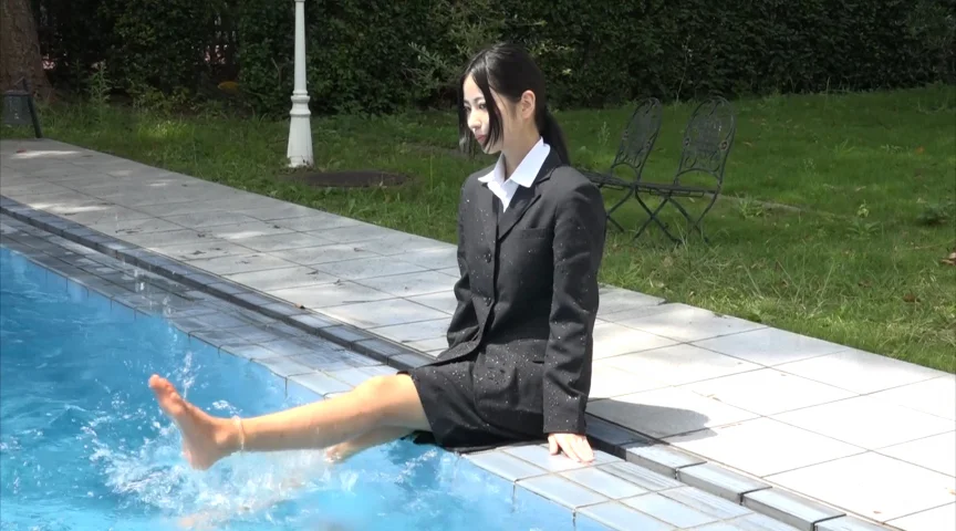 就活女子学生の内定祝い（1）