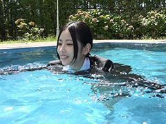 就活女子学生の内定祝い（1）