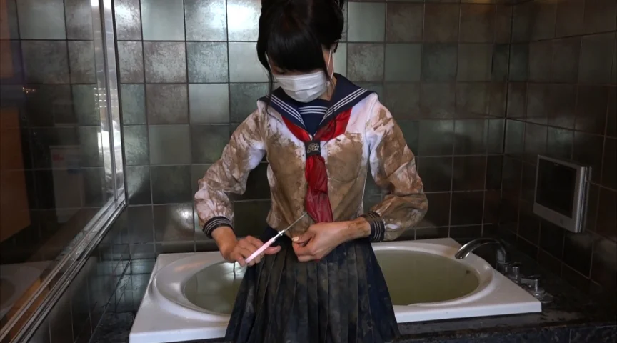 セーラー服・切り裂き2