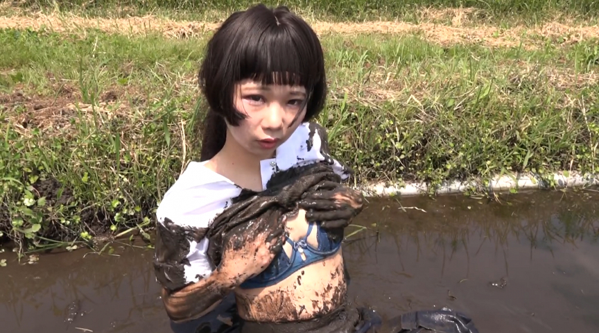 セーラー服・泥だらけ6 画像3