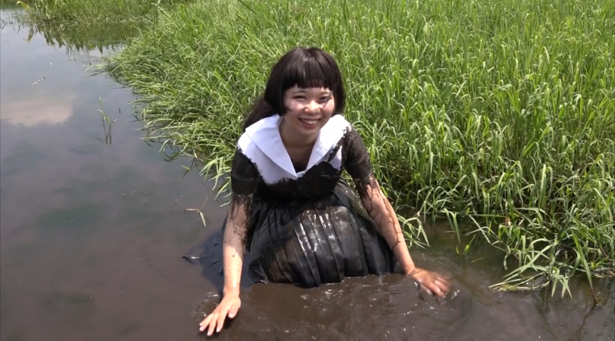 セーラー服・泥だらけ6 画像5